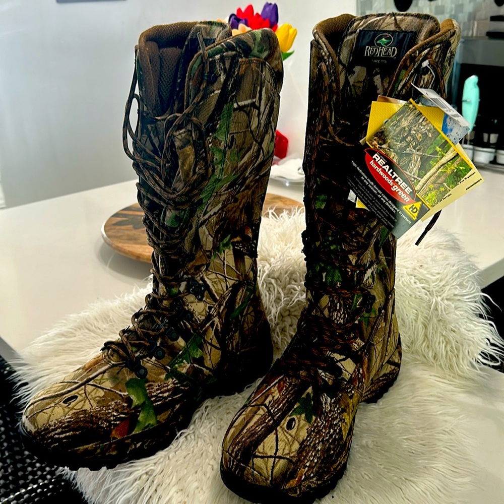 Camouflage RedHead Men’s Hunting Boots. BRAND NEW!!!! NEVER WORN WITH TAGS
